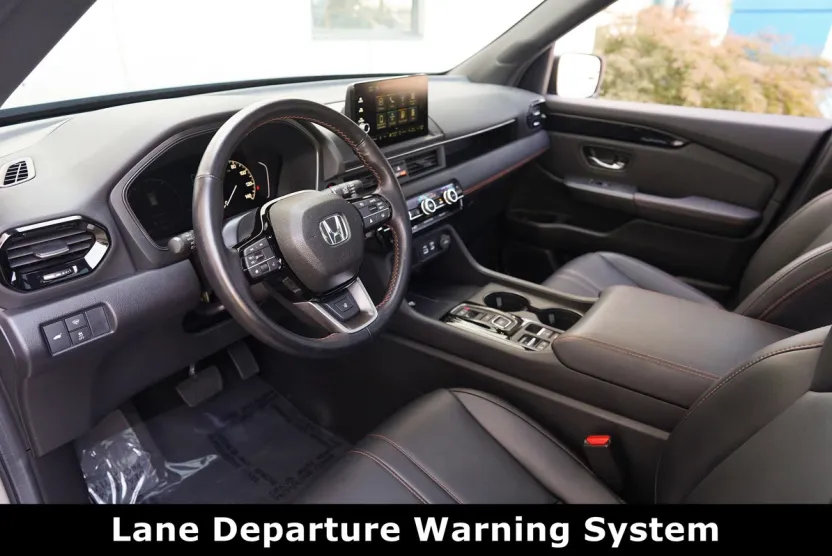 2024 Honda Pilot TrailSport photo 1