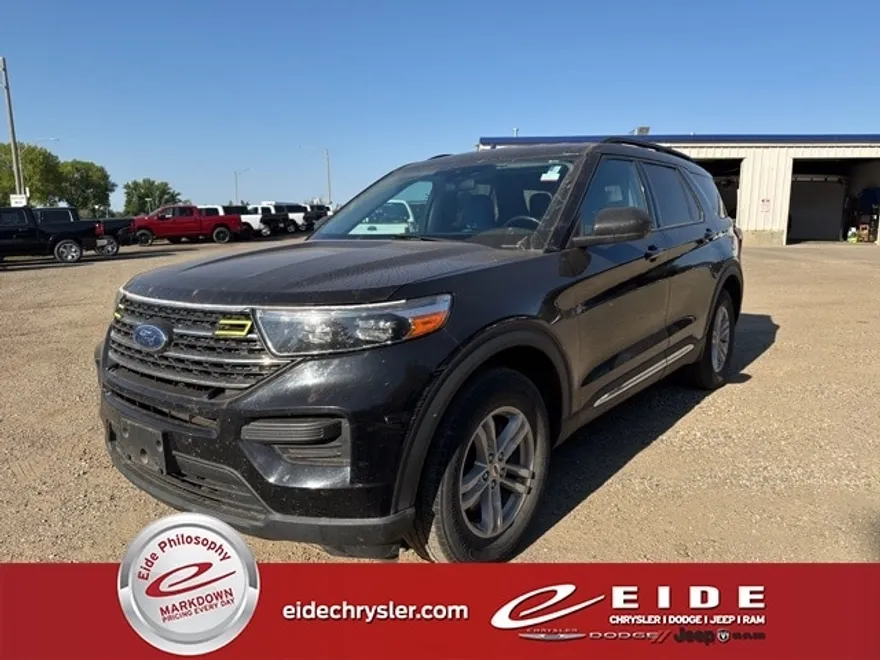 2021 Ford Explorer XLT photo 1