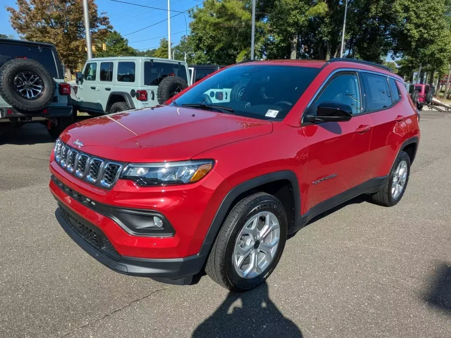 2025 Jeep Compass Latitude photo 1