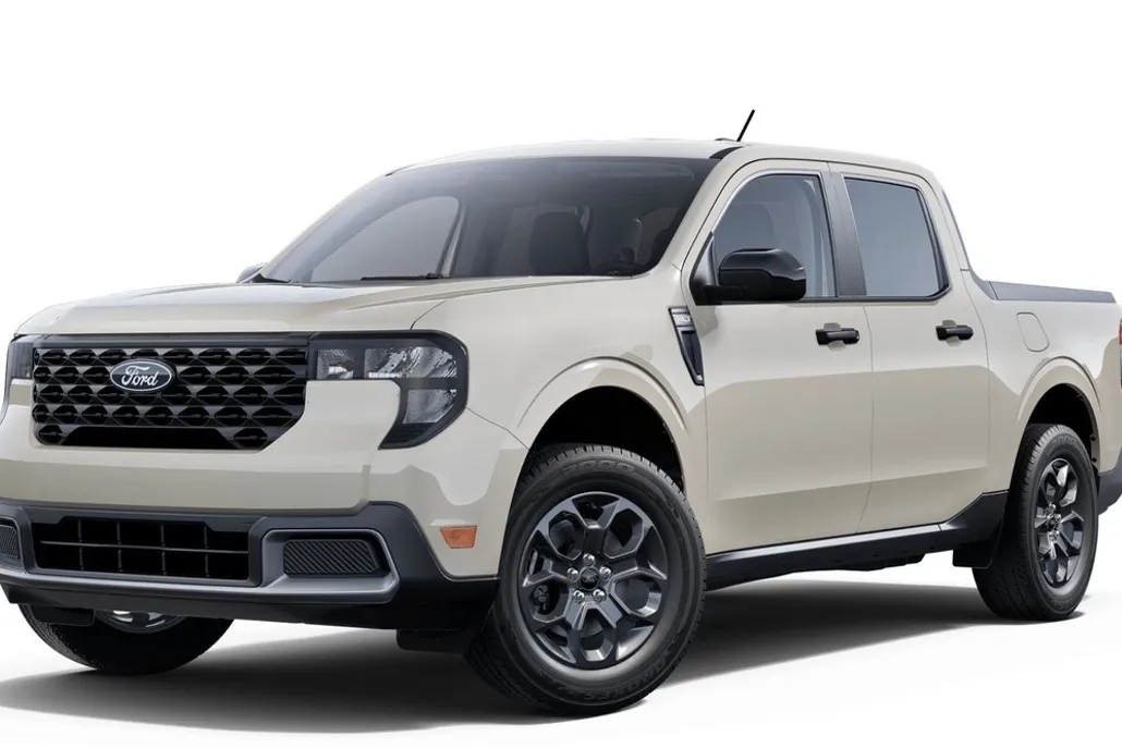 2025 Ford Maverick XLT photo 1