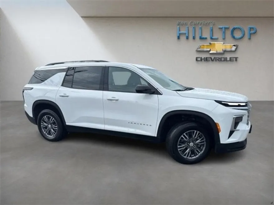 2025 Chevrolet Traverse photo 1