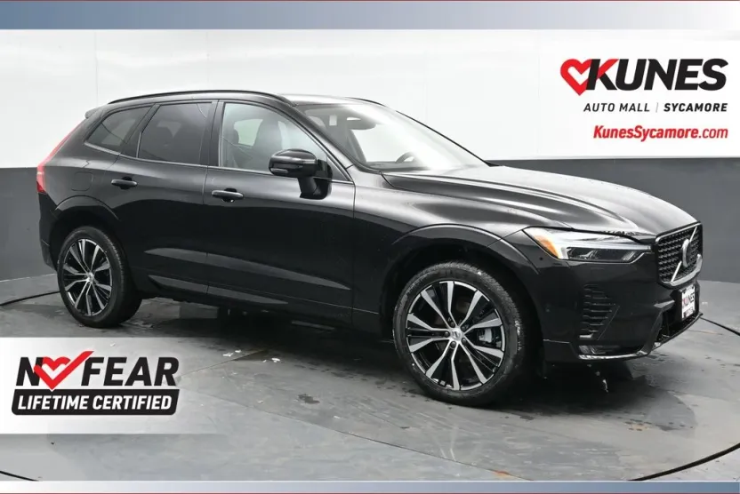 2025 Volvo XC60 B5 Plus photo 1
