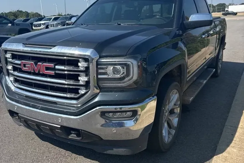 2018 Gmc Sierra 1500 SLT photo 1