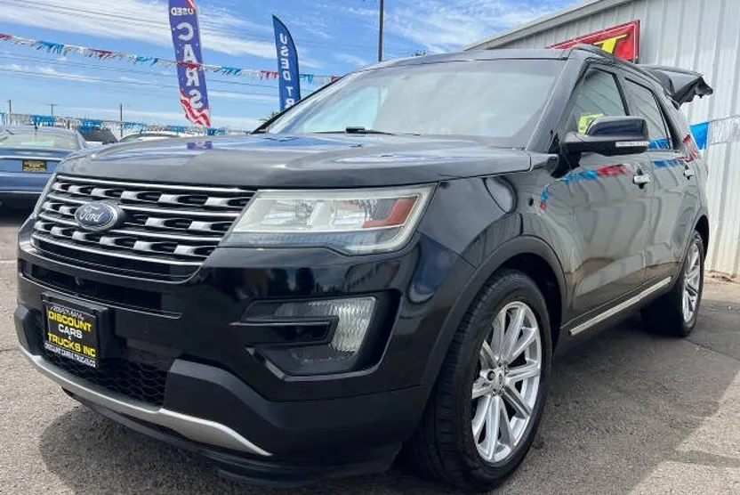 2016 Ford Explorer Limited photo 1
