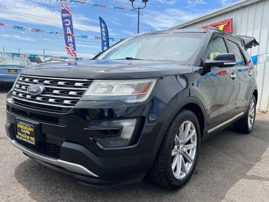 2016 Ford Explorer Limited photo 1
