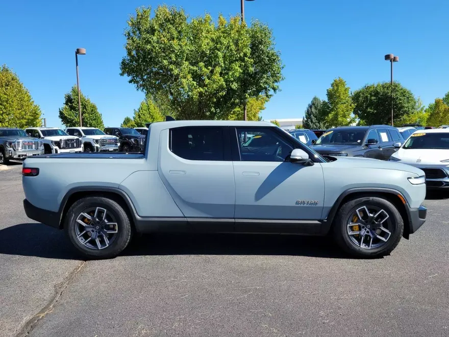 2023 Rivian R1T Adventure photo 1