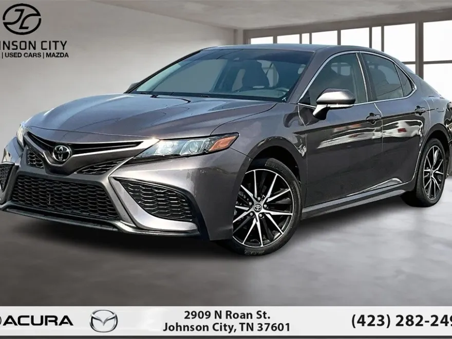2024 Toyota Camry SE photo 1