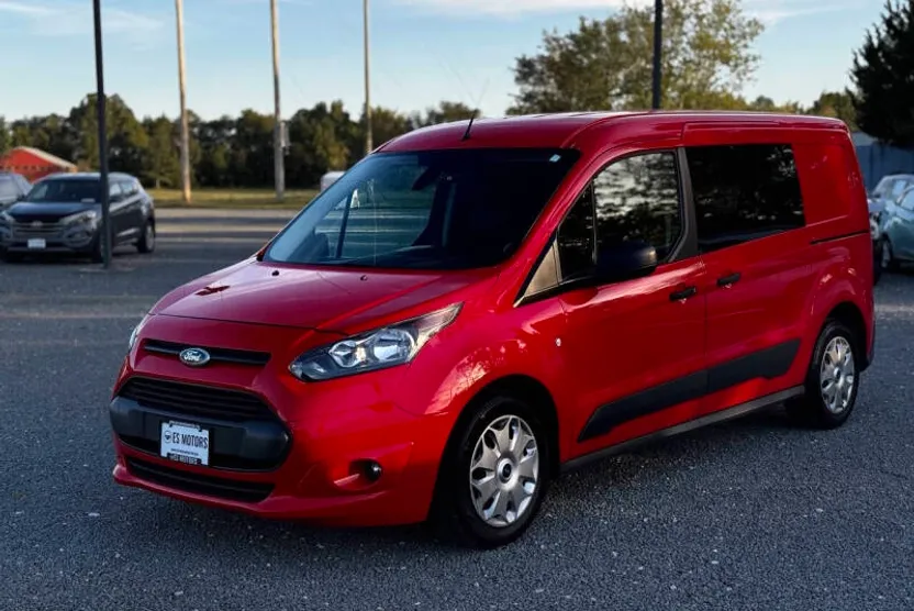 2015 Ford Transit Connect XLT photo 1