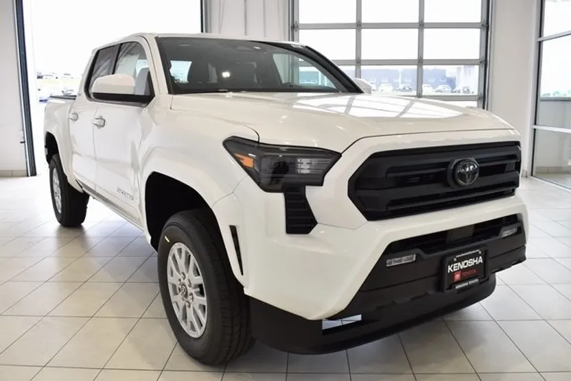 2025 Toyota Tacoma SR5 Double Cab photo 1