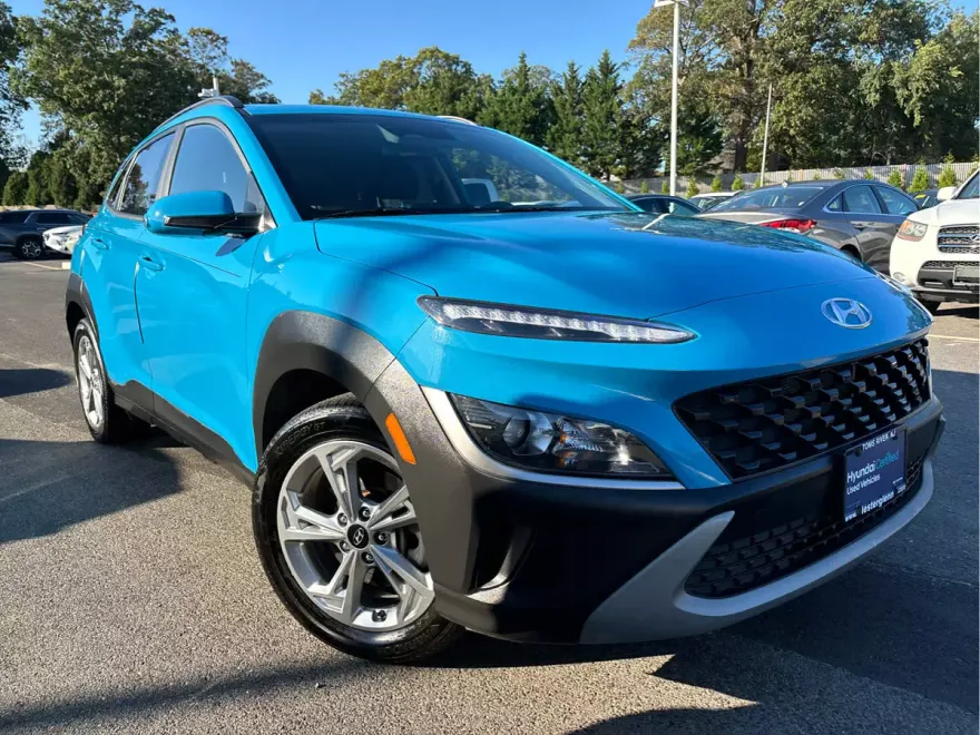 2023 Hyundai Kona SEL photo 1