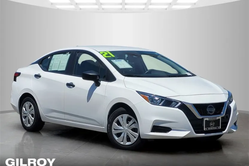 2021 Nissan Versa S photo 1