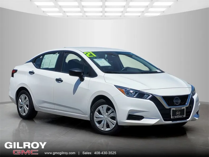 2021 Nissan Versa S photo 1