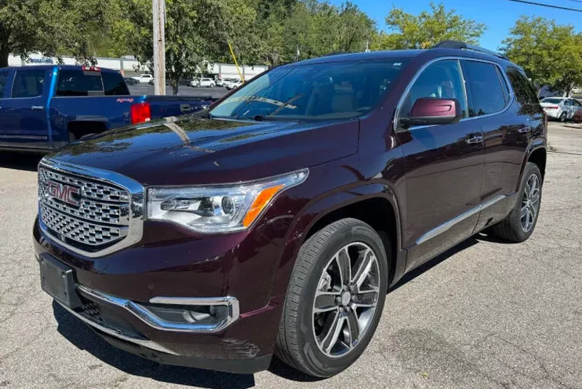 2017 Gmc Acadia Denali photo 1