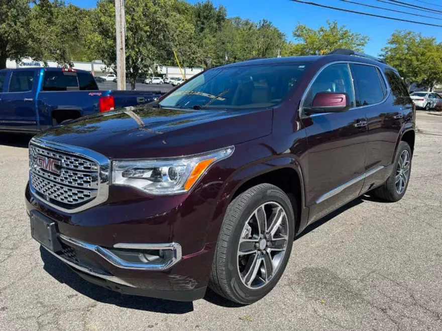2017 Gmc Acadia Denali photo 1
