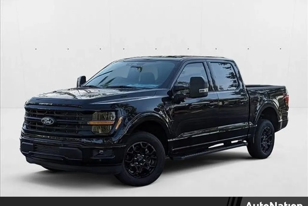 2025 Ford F-150 XLT photo 1