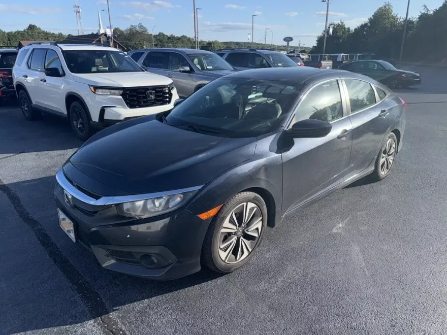 2017 Honda Civic EX-L photo 1