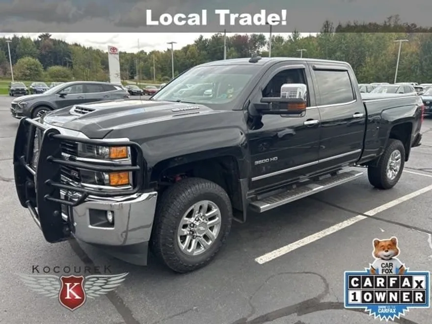 2017 Chevrolet Silverado 3500HD LTZ photo 1