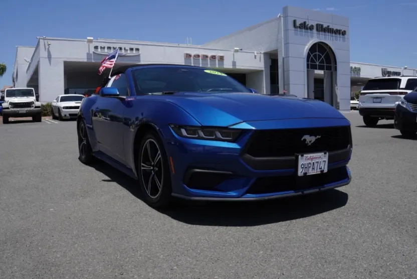 2024 Ford Mustang EcoBoost Convertible photo 1