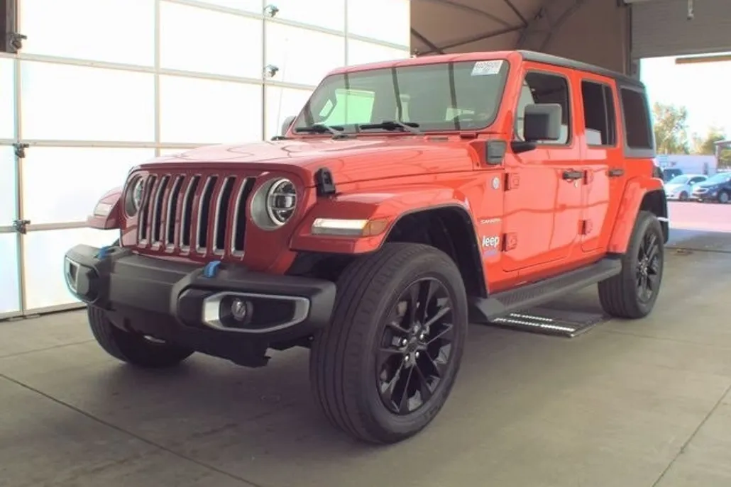 2022 Jeep Wrangler Unlimited Sahara 4xe photo 1
