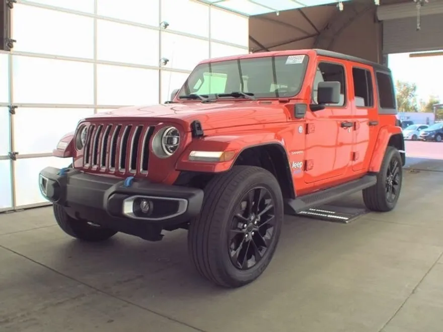 2022 Jeep Wrangler Unlimited Sahara 4xe photo 1