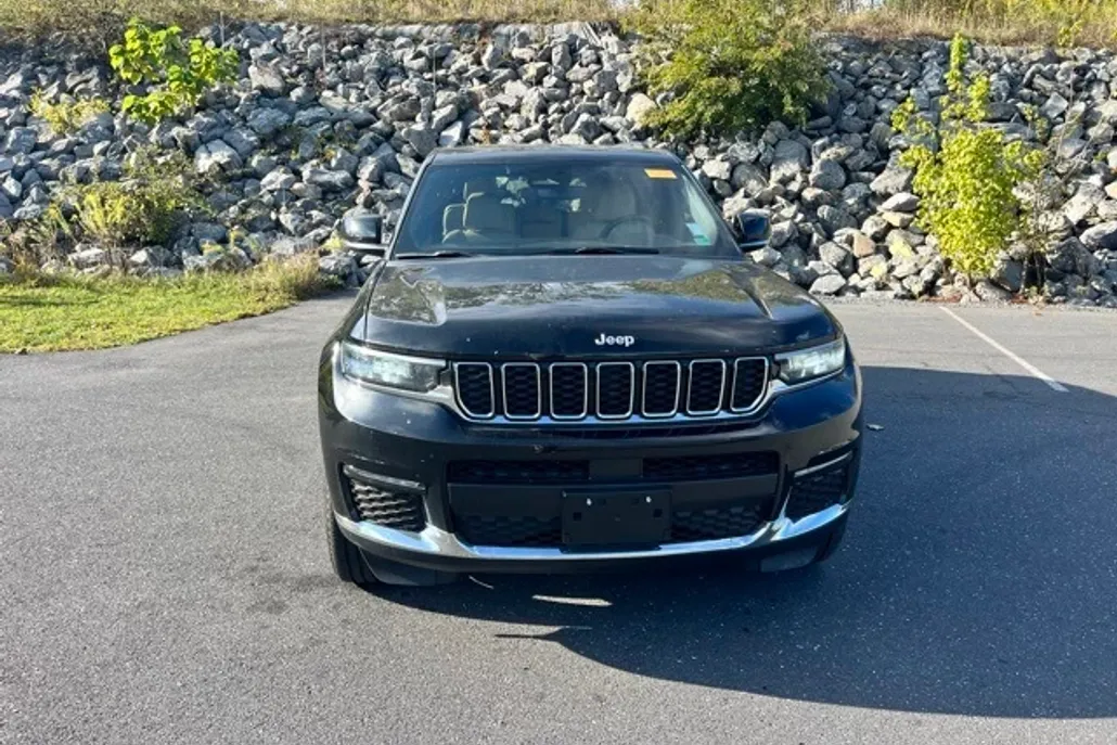 2024 Jeep Grand Cherokee Limited photo 1