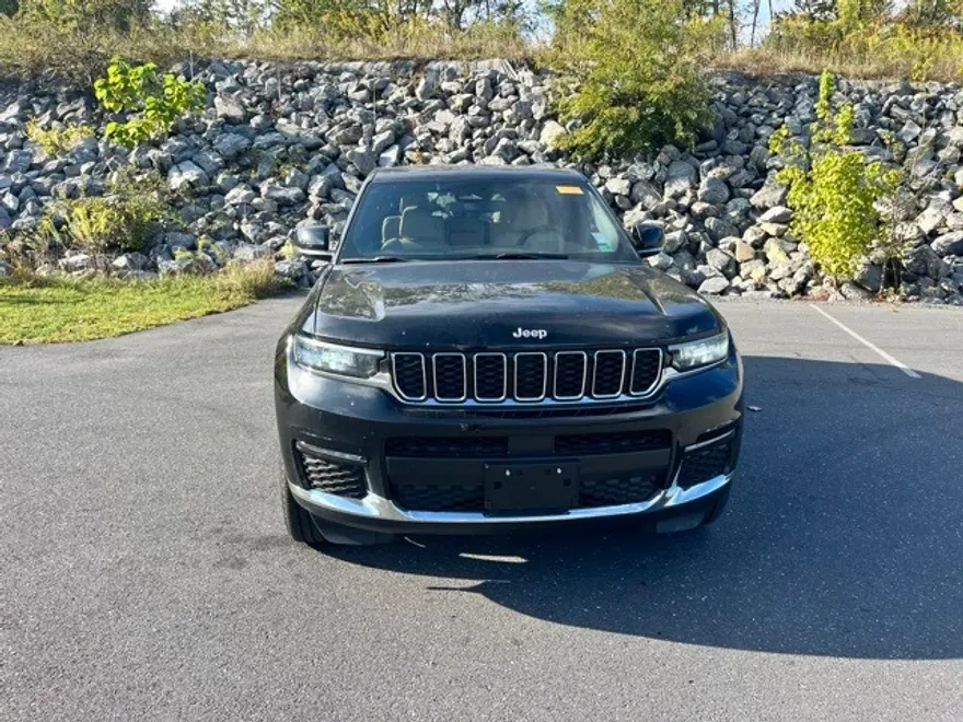 2024 Jeep Grand Cherokee Limited photo 1