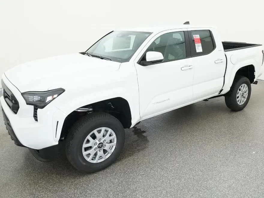 2025 Toyota Tacoma SR5 4x4 Double Cab photo 1