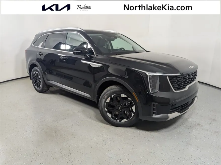 2025 Kia Sorento S photo 1