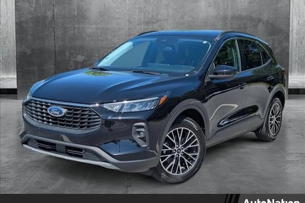 2023 Ford Escape Sport photo 1