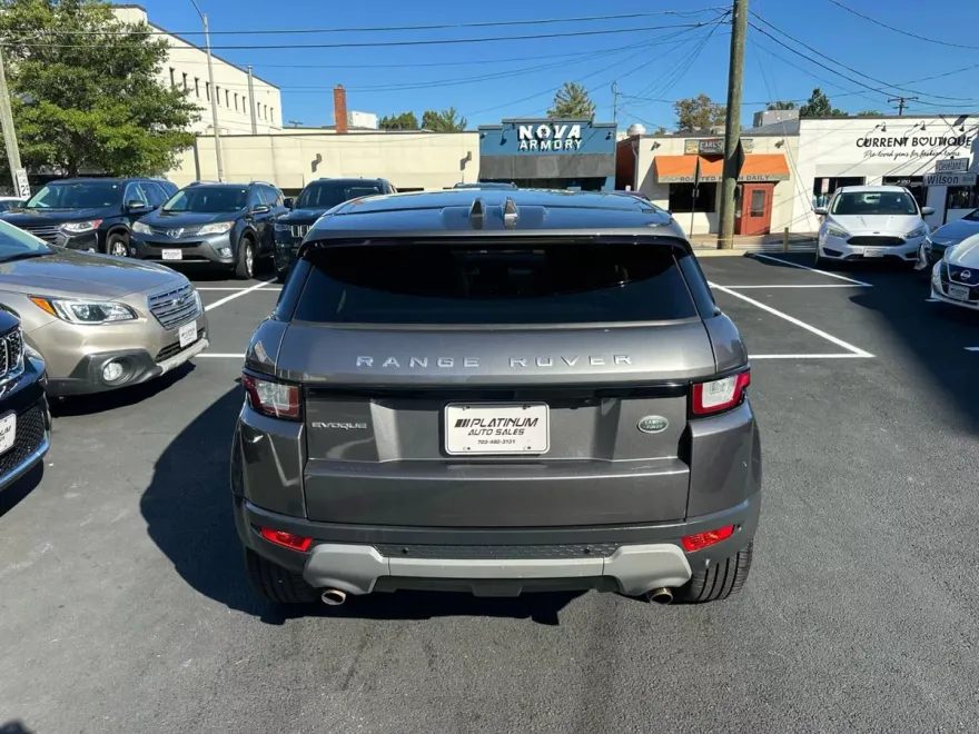 2016 Land Rover Range Rover Evoque SE photo 1