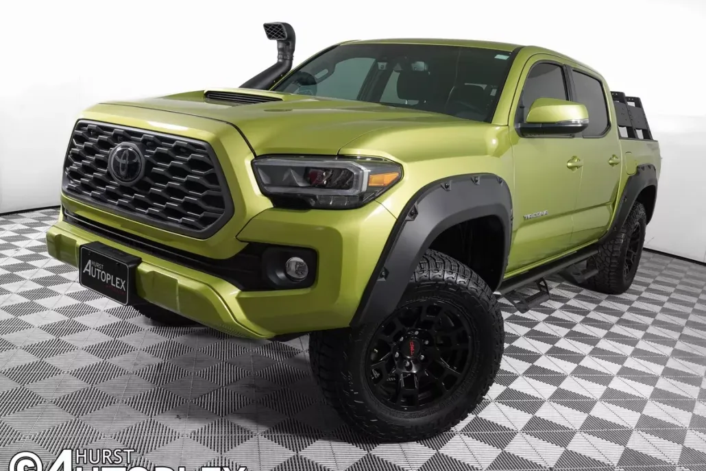 2023 Toyota Tacoma TRD Sport photo 1