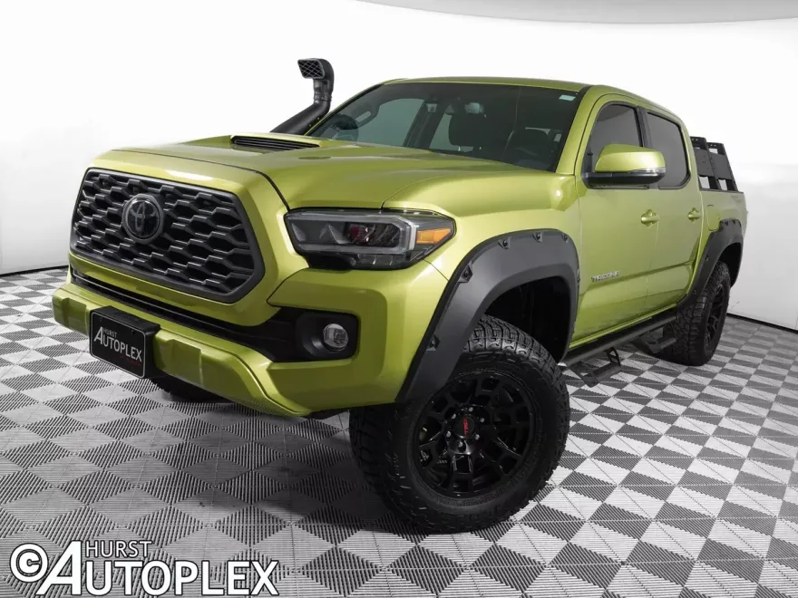 2023 Toyota Tacoma TRD Sport photo 1