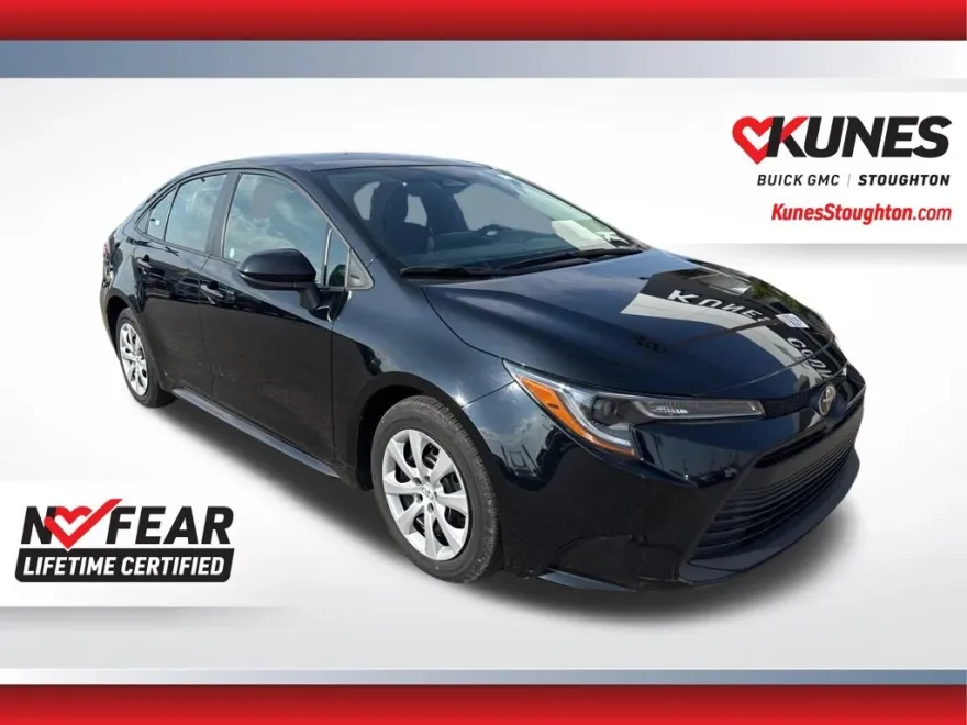 2024 Toyota Corolla LE photo 1