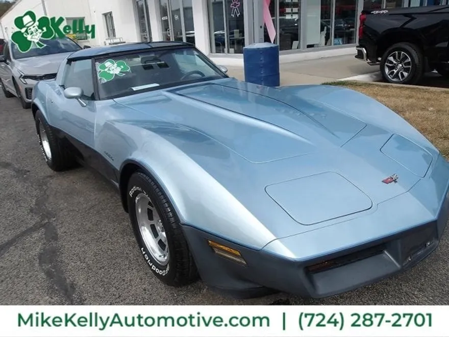 1982 Chevrolet Corvette Base photo 1
