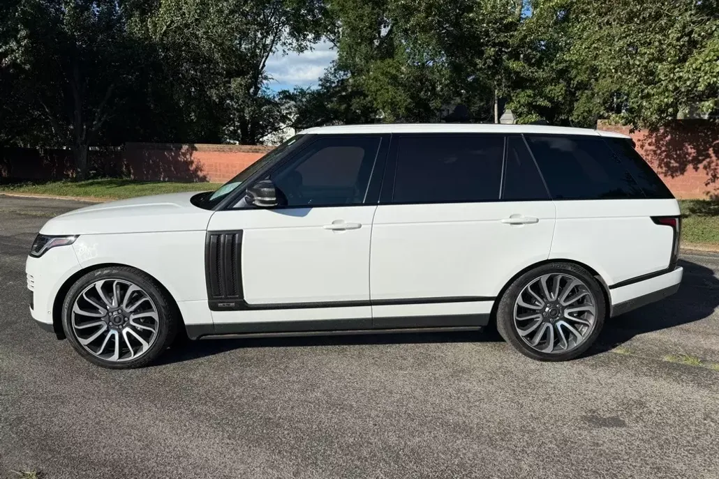 2019 Land Rover Range Rover SuperCharged photo 1