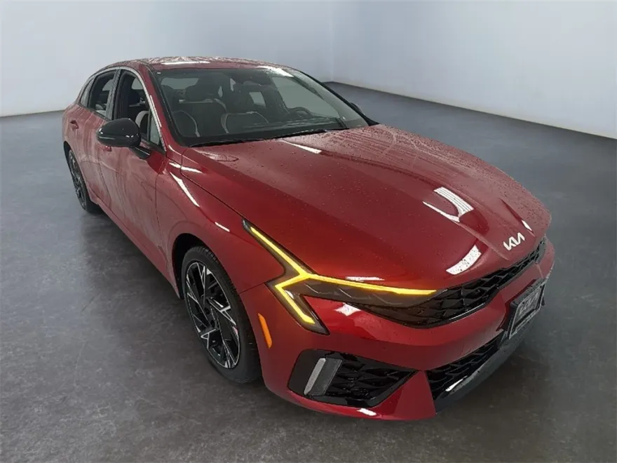 2026 Kia K5 GT-Line photo 1