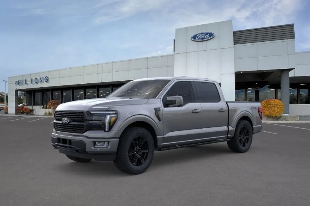 2025 Ford F-150 Platinum photo 1