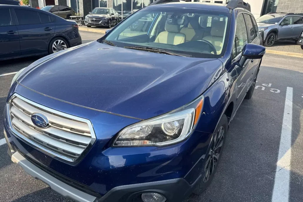 2017 Subaru Outback 2.5i photo 1