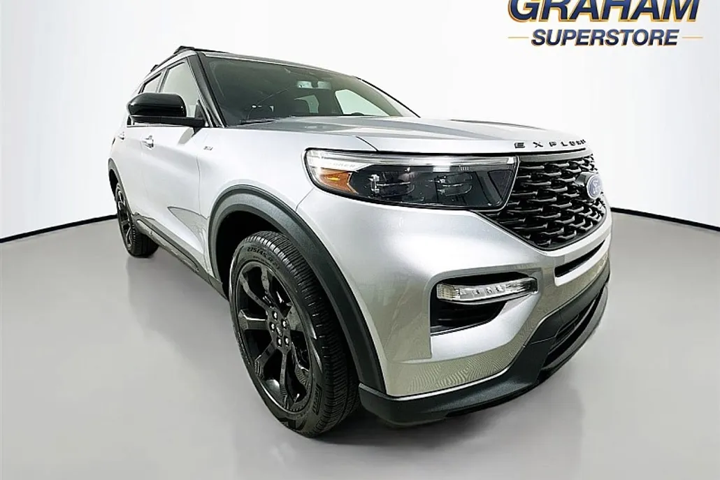 2022 Ford Explorer ST-Line photo 1