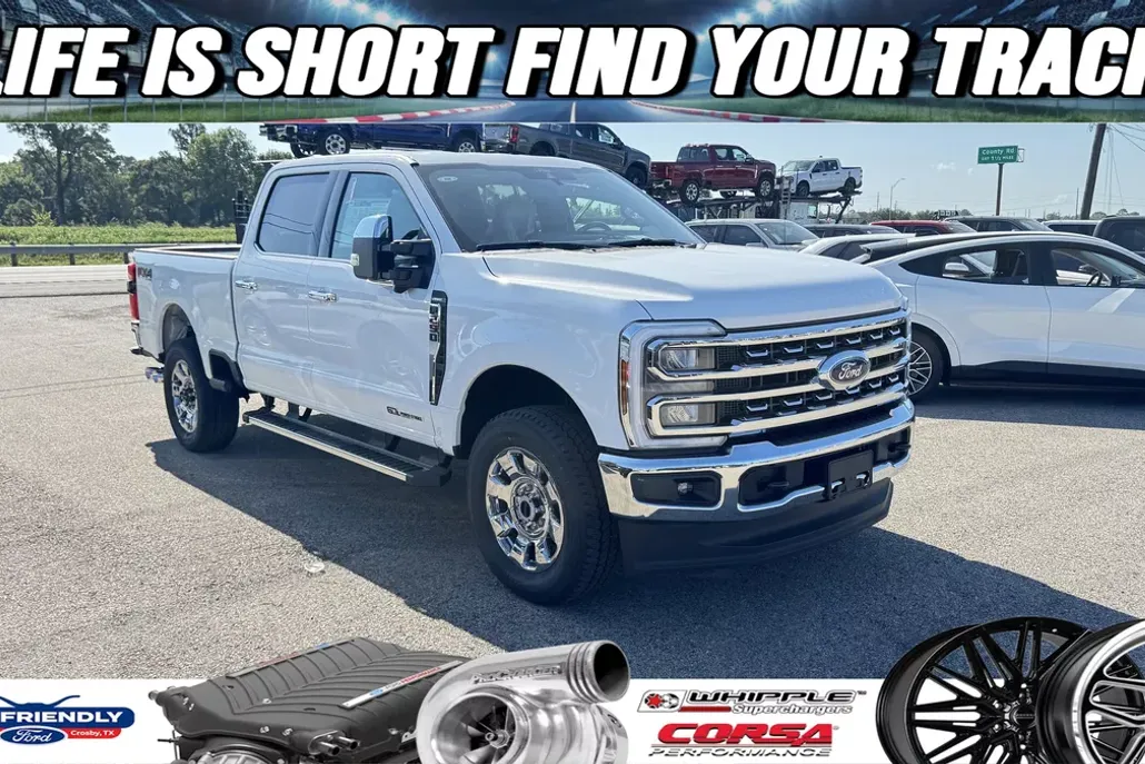 2026 Ford F-250 Lariat photo 1