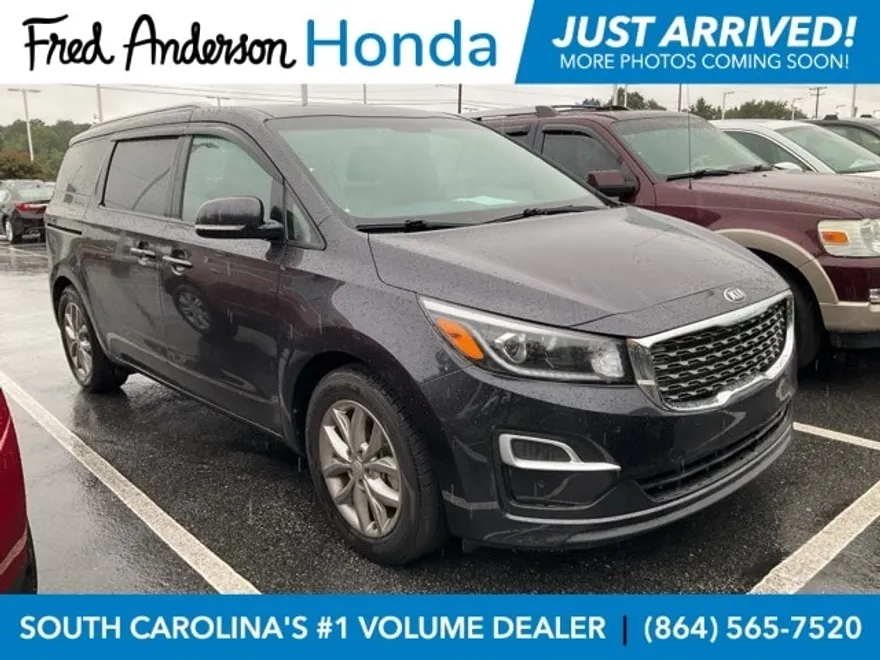 2021 Kia Sedona EX photo 1