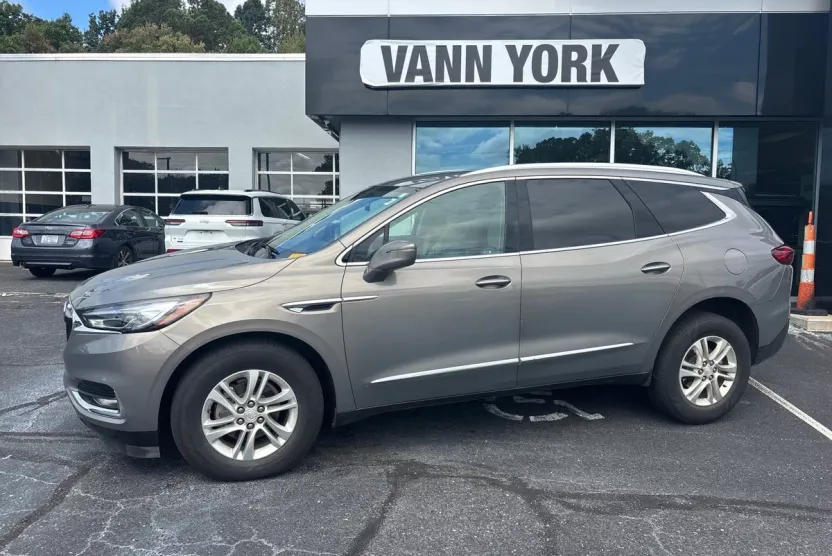 2019 Buick Enclave Essence photo 1
