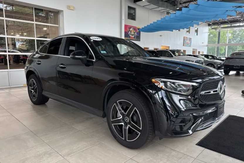 2025 Mercedes Benz GLC 300 4MATIC Coupe photo 1