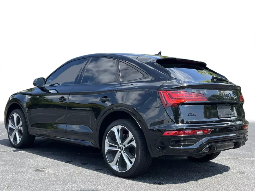 2024 Audi Q5 Sportback S line Premium Plus photo 1