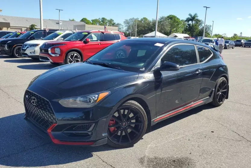 2020 Hyundai Veloster N photo 1