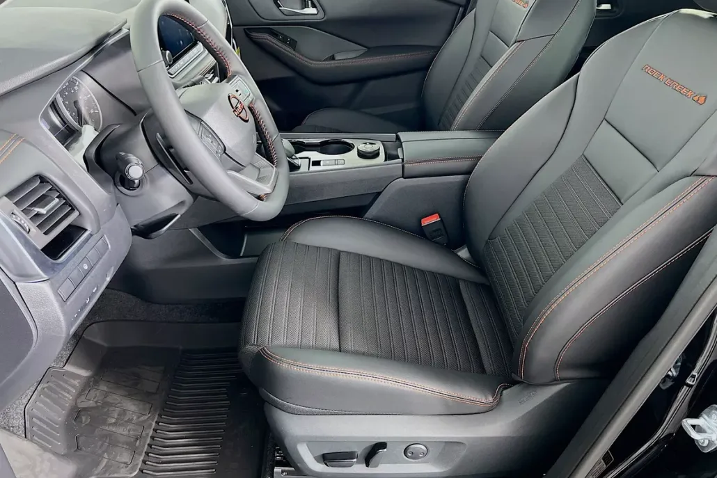 2026 Nissan Rogue SV photo 1