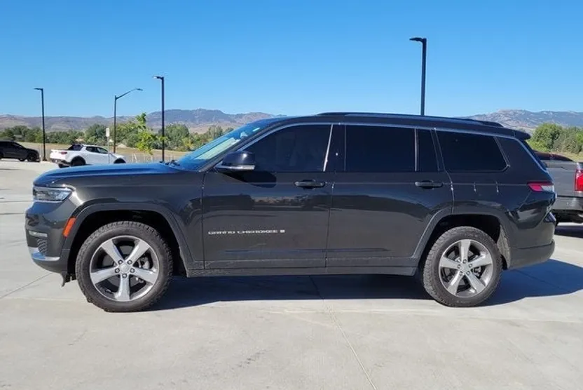 2022 Jeep Grand Cherokee Limited photo 1