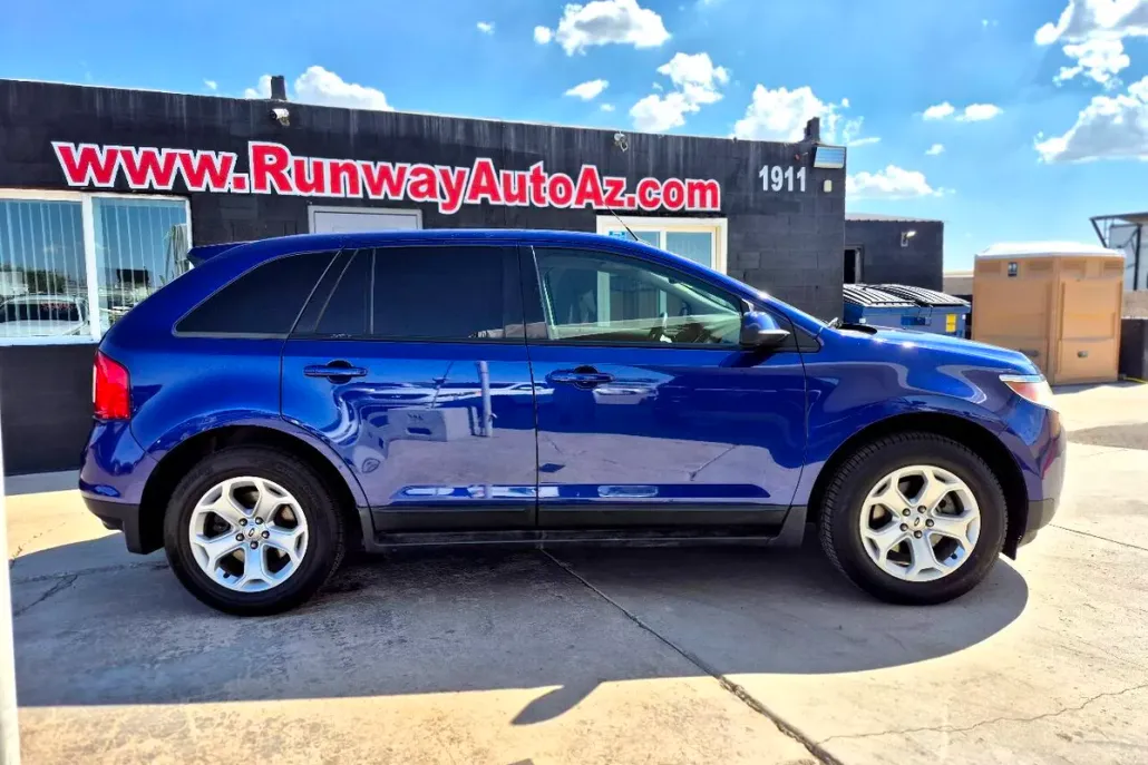 2013 Ford Edge SEL photo 1