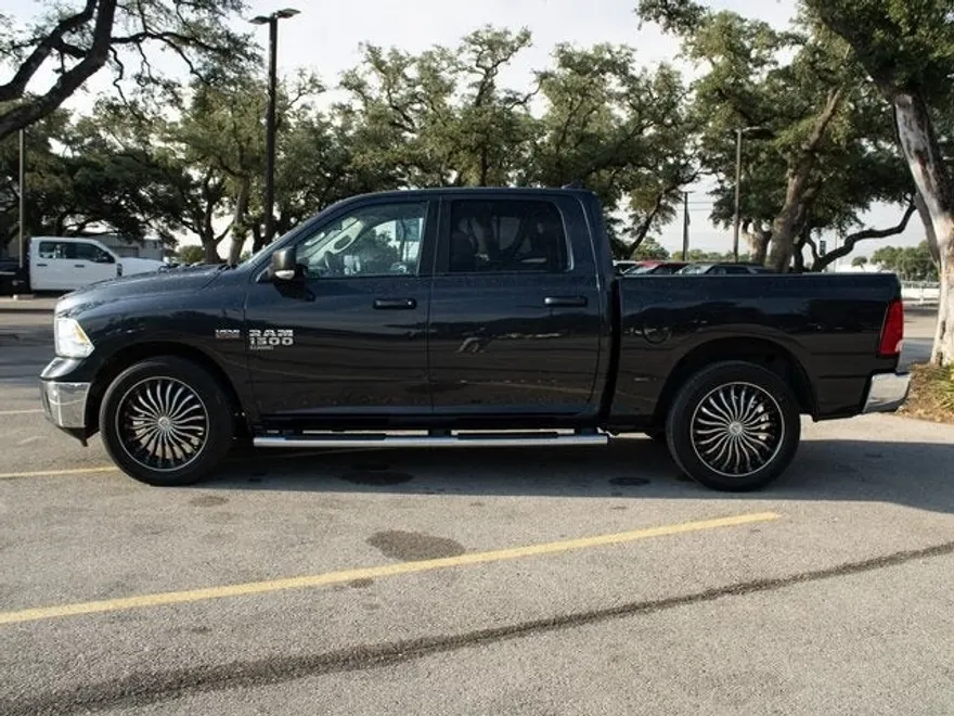 2019 Ram 1500 Classic SLT photo 1