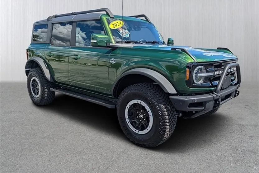2024 Ford Bronco Outer Banks photo 1
